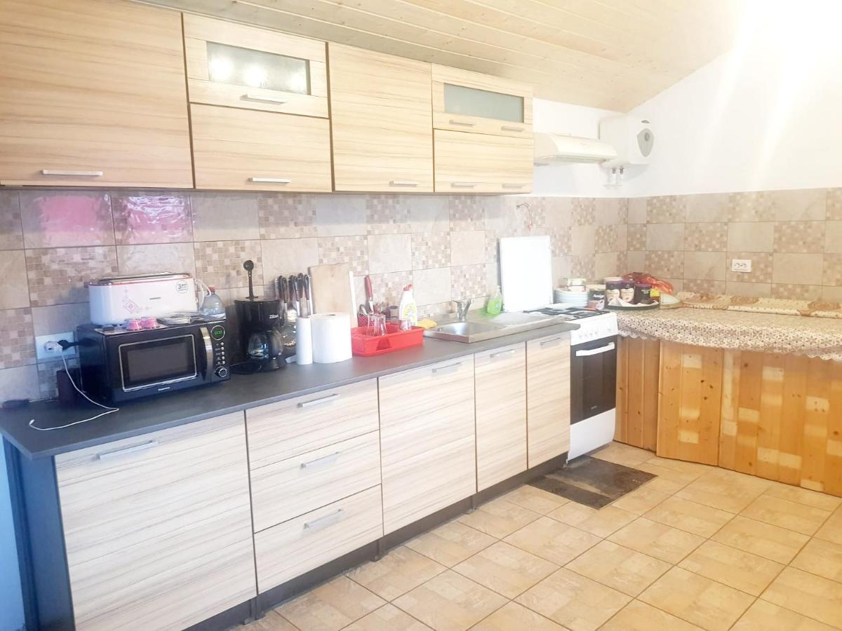 Vila Karina Apartment Carta  Luaran gambar
