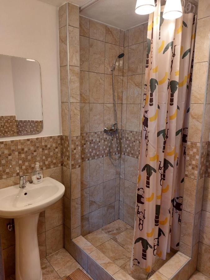 Vila Karina Apartment Carta  Luaran gambar